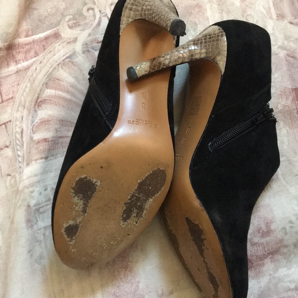 Coach Seneca Black Suede 3.5” Heels Booties Size 8 - Picture 6 of 8